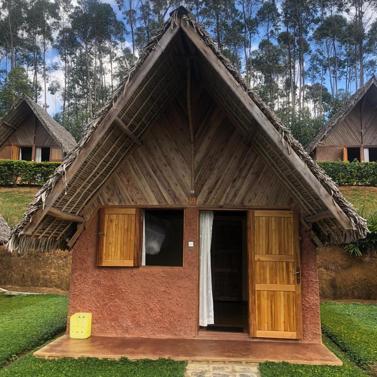 Hotel Soanala à Moramanga Extérieur photo