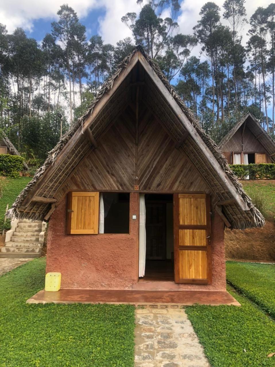 Hotel Soanala à Moramanga Extérieur photo