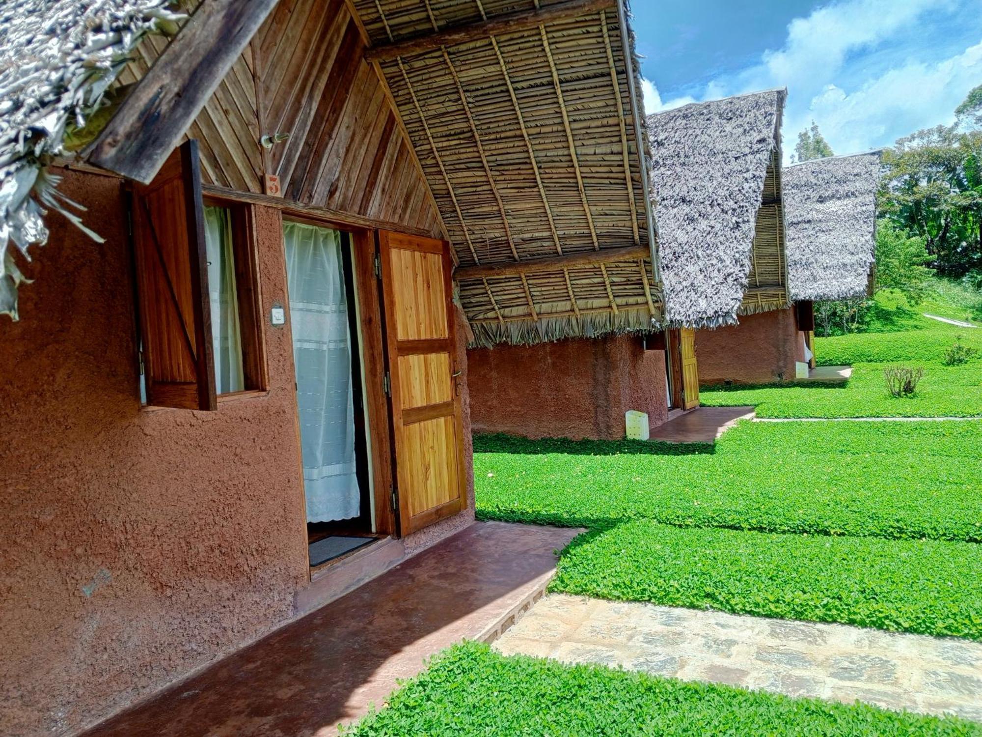 Hotel Soanala à Moramanga Extérieur photo