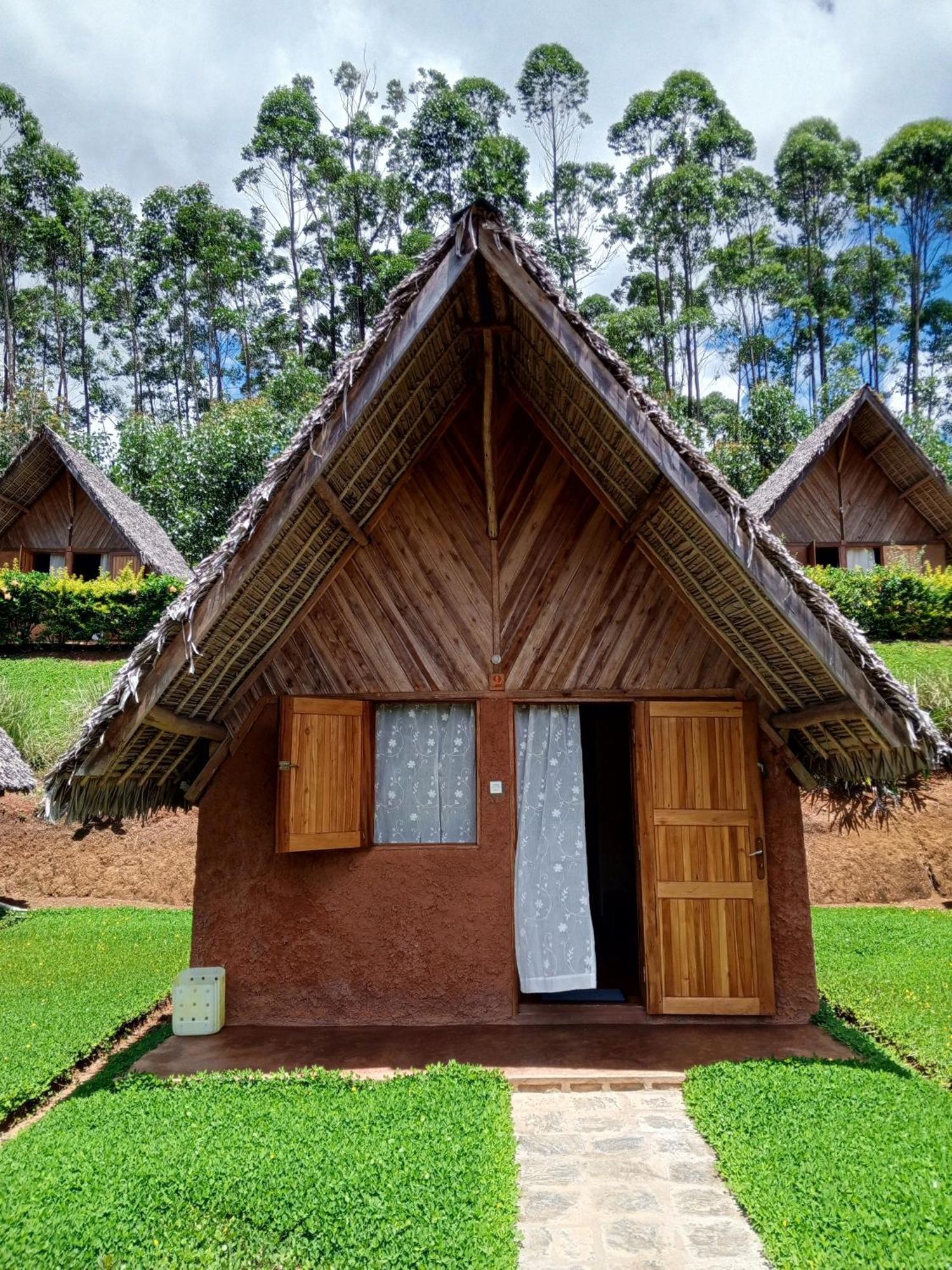 Hotel Soanala à Moramanga Extérieur photo